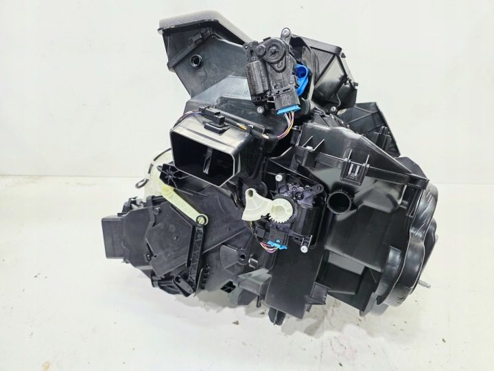 ОТОПИТЕЛЬ В СБОРЕ AUDI A3 8Y VOLKSWAGEN SEAT SKODA 5WC816001C, фото 5