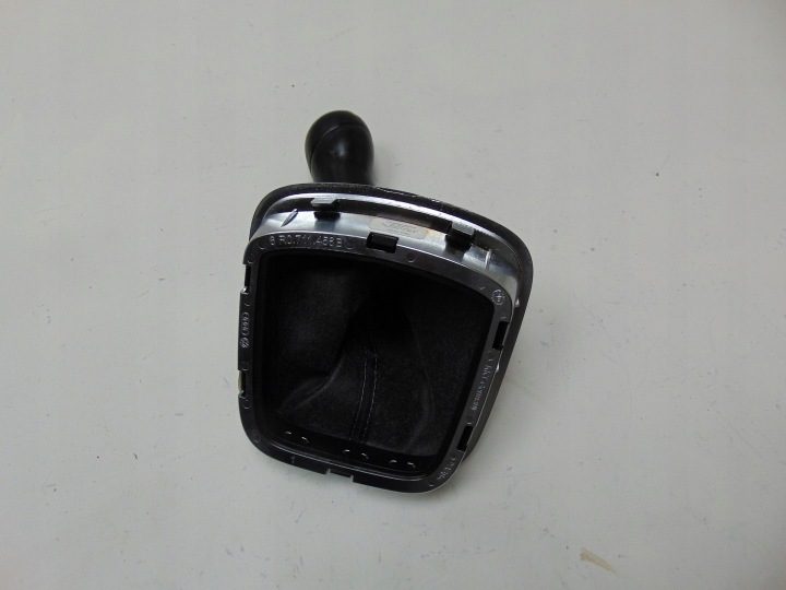 ЧЕХОЛ РУЧКА ПЕРЕКЛЮЧЕНИЯ ПЕРЕДАЧ VW POLO V 6R0711113M ., фото 4