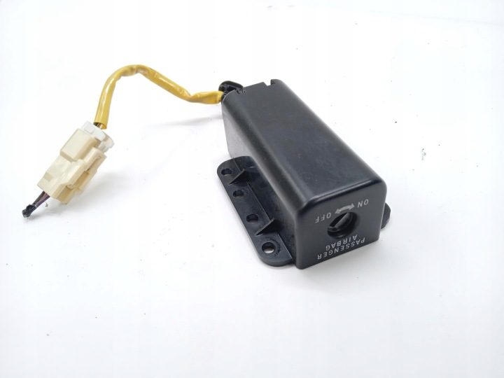 Переключатель SRS PEUGEOT 4007 (GP_) 8610A054 2.2L дизель 115 кВт 2008, фото 1