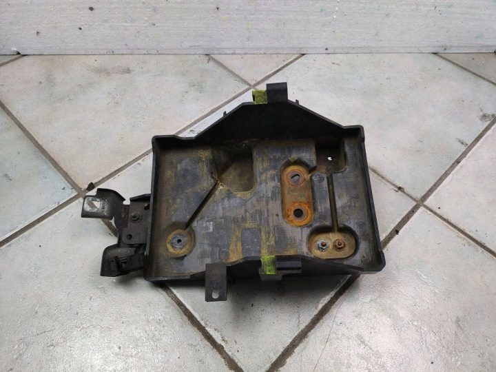 Площадка аккумулятора Mazda CX-9 2008 K6805, фото 1