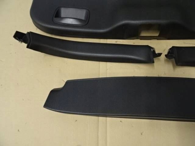 ОБШИВКА КРЫШКИ БАГАЖНИКА FIAT CROMA II NR71, фото 3