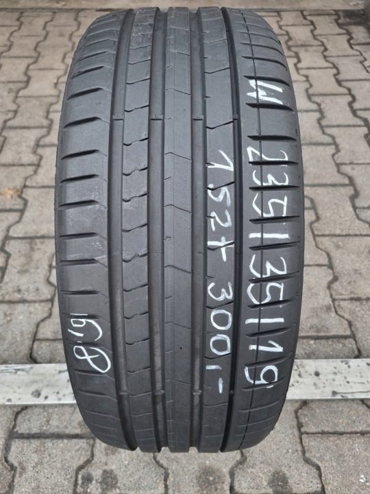 Шина летняя Pirelli P Zero PZ4 235/35R19 91 Y защита диска, усилитель (XL) HN - Hyundai, фото 1