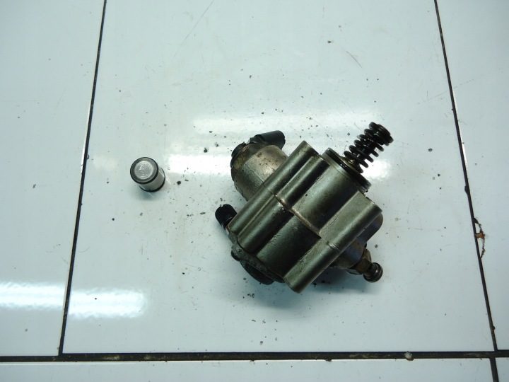 VW Golf Audi A3 2.0 FSI BLX ТНВД высокого давления 06F127025D, фото 2
