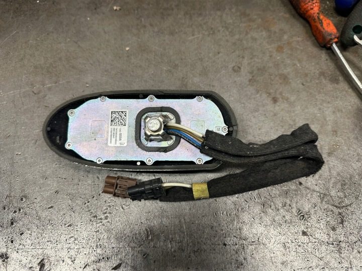 АНТЕННА GPS НАВИГАЦИИ 13450556 OPEL CORSA ASTRA CROSSLAND X, фото 2