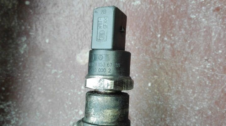 ДАТЧИК ДАВЛЕНИЯ ТОПЛИВА MERCEDES CDI 0041536728, фото 2