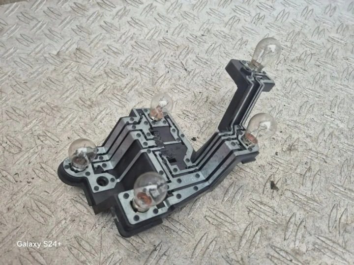 КРОНШТЕЙН ЛАМПЫ AUDI TT РОДСТЕР (8N9) 89100109 33013302 1.8L 132 кВт 2002, фото 1