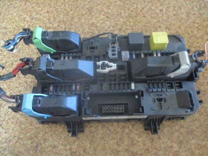 Блок предохранителей Opel Astra H 13145017, фото 1