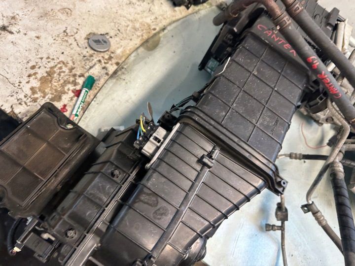 Mitsubishi Canter VII 4.9 Кондиционер в сборе, фото 2