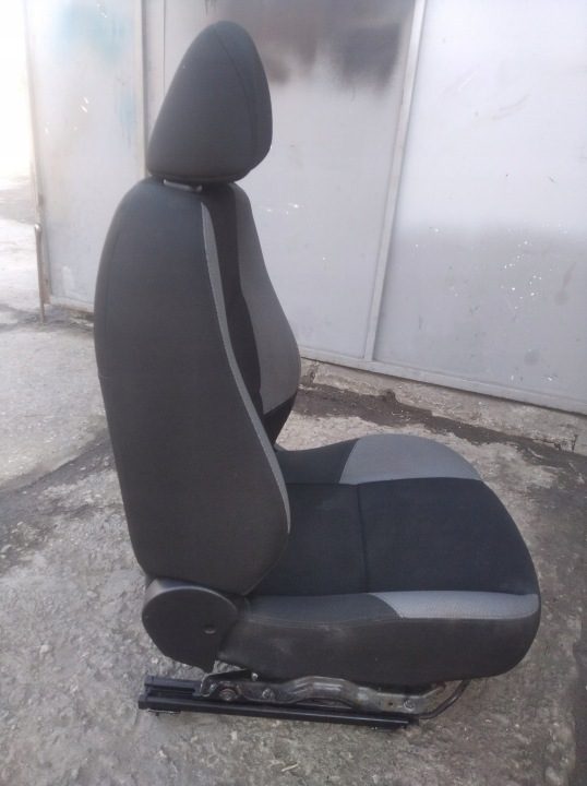 Сиденье водителя Peugeot 207 3D, фото 8