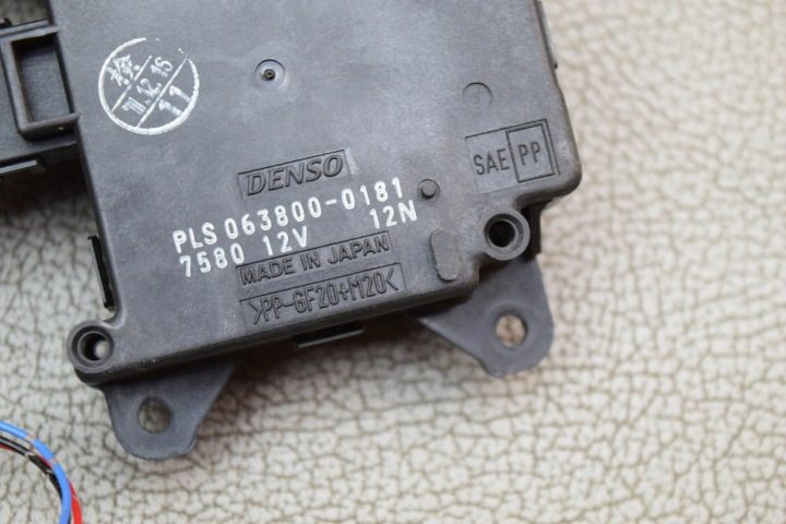Моторчик заслонок обдува Toyota Prius (XW30) 2464900320, фото 9