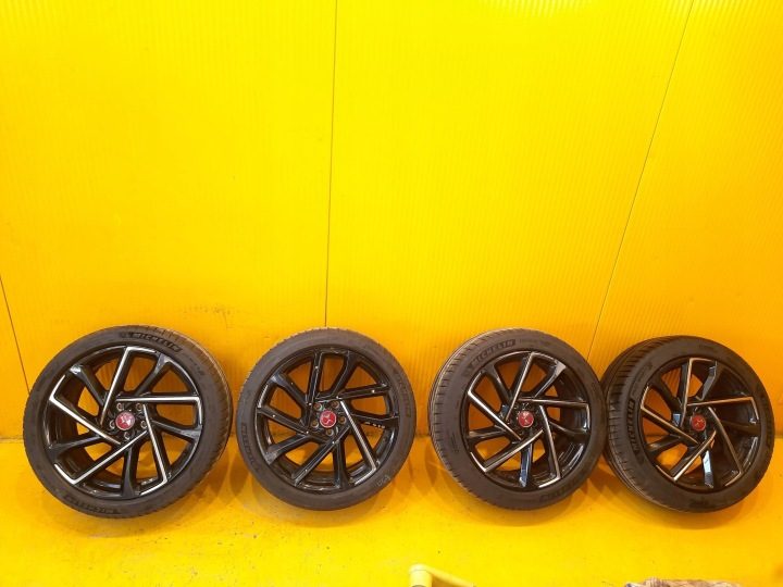 Citroen DS9 комплект диска шин дисков Michelin 235/40R19 22 г. 5x108 8Jx19 ET42, фото 1