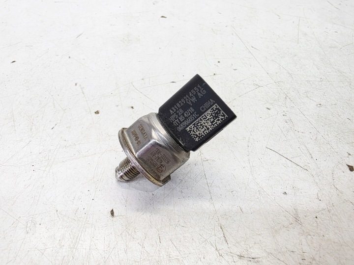 ДАТЧИК ДАВЛЕНИЯ ТОПЛИВА AUDI VOLKSWAGEN SEAT SKODA 06K906051C, фото 1