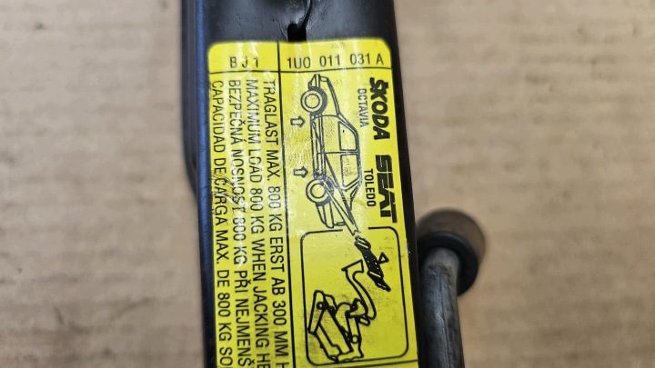 Audi A3 VW Seat Skoda домкрат ключ проушина вкладыш 1U0011031A оригинал европа, фото 7