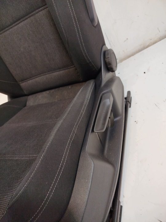 СИДЕНЬЕ ЛЕВОЕ ПЕРЕДНЕЕ VW PASSAT B8 , ТКАНЬ , В СБОРЕ, ДЛЯ PRANIA !, фото 4