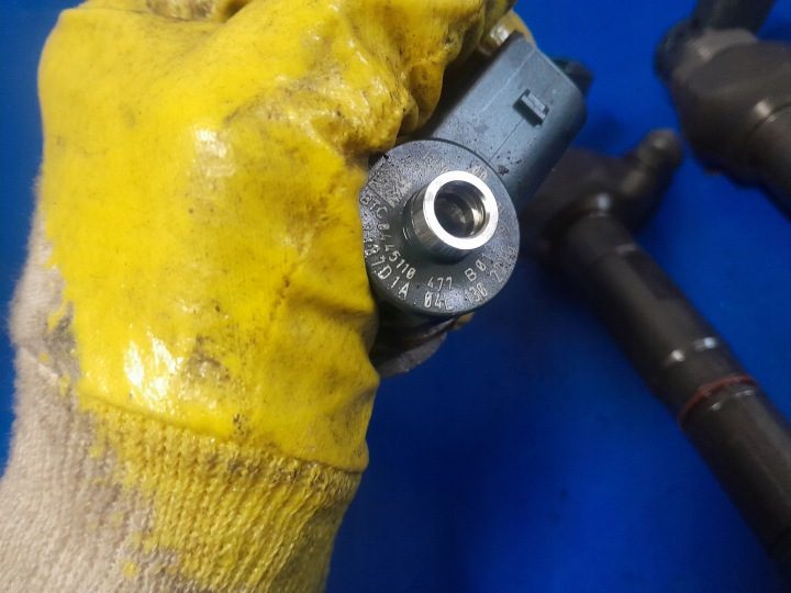 КОМПЛЕКТ форсунок 4 шт. 0445110477 04L130277G 0986435241 Audi Seat VW, фото 2