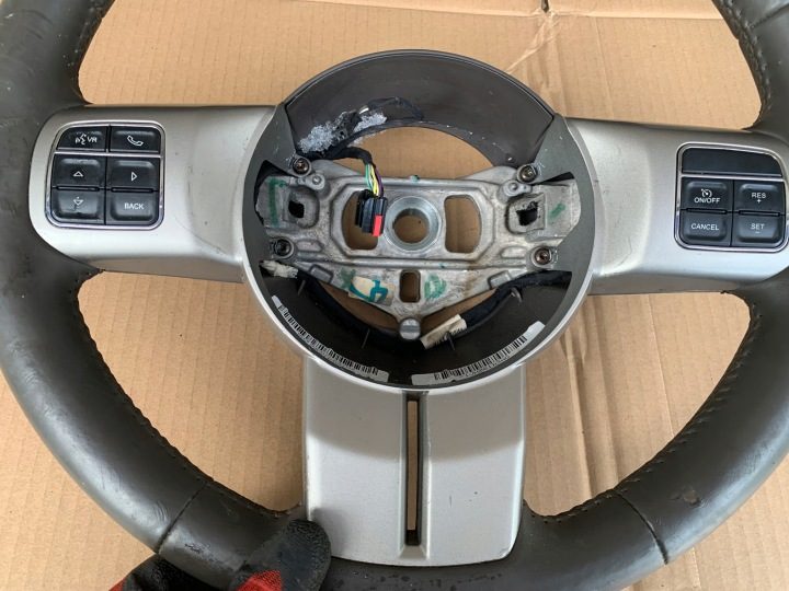РУЛЬ JEEP GRAND CHEROKEE WK2 МУЛЬТИФУНКЦИОНАЛЬНЫЙ КОЖА ОРИГИНАЛ, фото 2