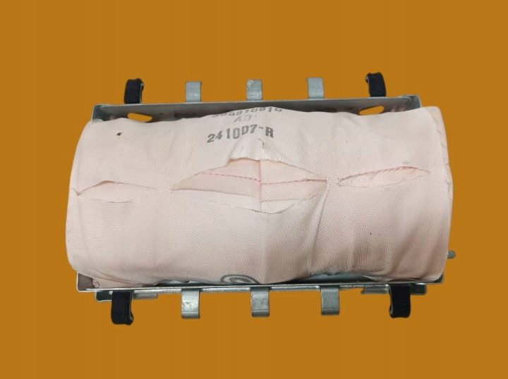 ПОДУШКА БЕЗОПАСНОСТИ AIRBAG ПРАВЫЙ ПАССАЖИРА ПАНЕЛИ E15 305810910 Toyota Auris, фото 1