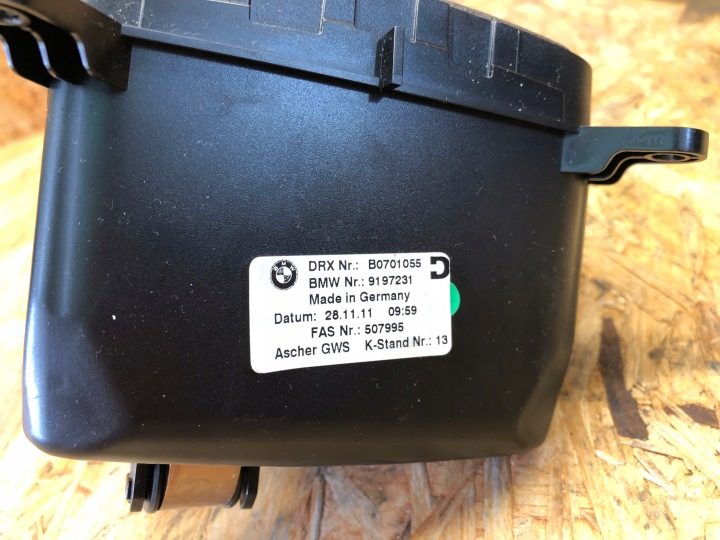 ПЕПЕЛЬНИЦА БАРДАЧОК ЦЕНТРАЛЬНОГО ТОННЕЛЯ КОЖА ЧЕРНАЯ 9197231 BMW F06 F12 F13, фото 4