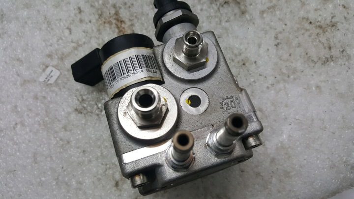Клапан регулировки распределитель VW AUDI SEAT SKODA 5R3906011 разборка, фото 6