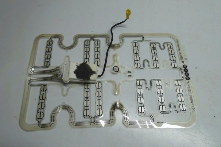Mercedes w204 коврик zajęcia сиденья 2048707410, фото 1