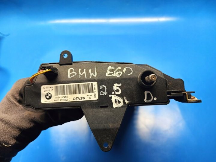ОТОПИТЕЛЬ ЭЛЕКТРИЧЕСКИЙ BMWV E60 E90 E91 03-10r., фото 3
