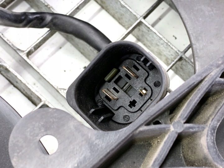 ВЕНТИЛЯТОР КОНДИЦИОНЕРА BMW E83 6925702 2.0 150 л.с. ВНЕДОРОЖНИК 03-11, фото 3