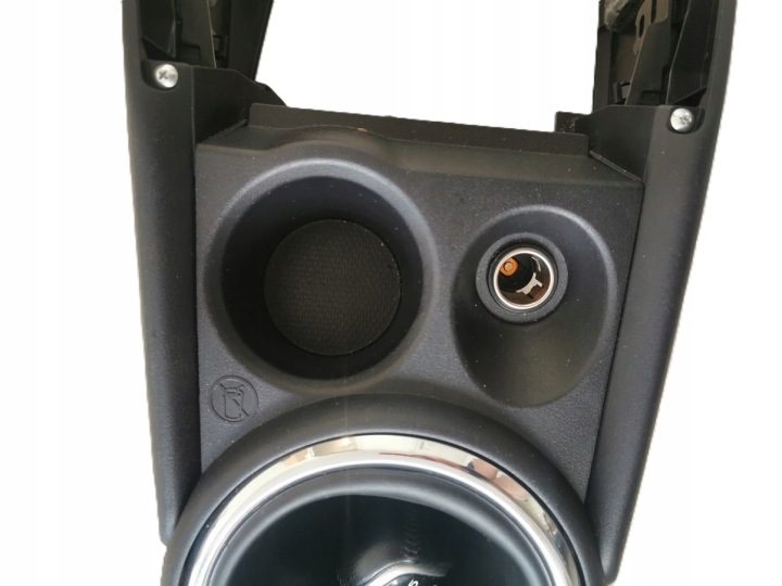 MITSUBISHI ASX РЕСТАЙЛИНГ 2015 г. ЦЕНТРАЛЬНЫЙ ТОННЕЛЬ ПОДЛОКОТНИК БАРДАЧОК, фото 8