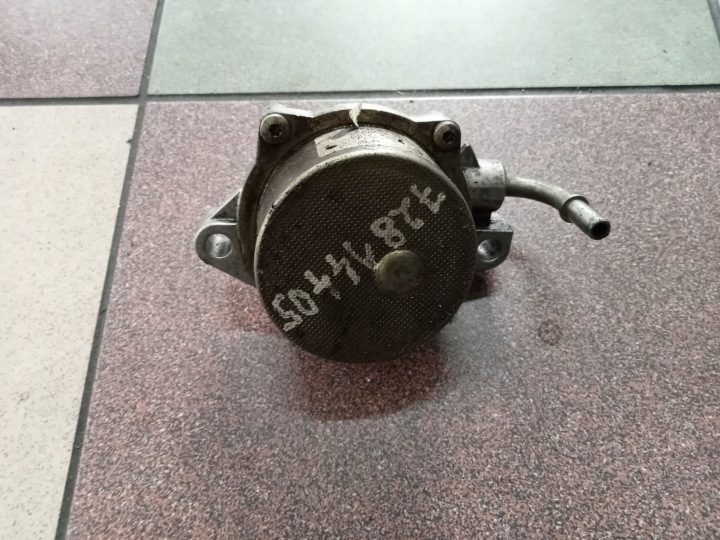 Насос вакуумный 1.4 16v VTi Citroen C3 C4 Peugeot 207 308, фото 1