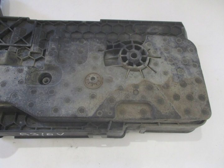 Площадка аккумулятора Audi A3 8V 5Q0915321G, фото 9