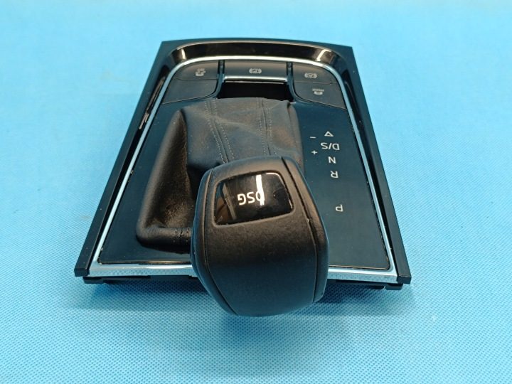 SKODA KODIAQ 1 1.5TSI 110 кВт 2020 г. РАМКА РУЧКА ЧЕХОЛ РЫЧАГА КПП DSG 566713203A, фото 3