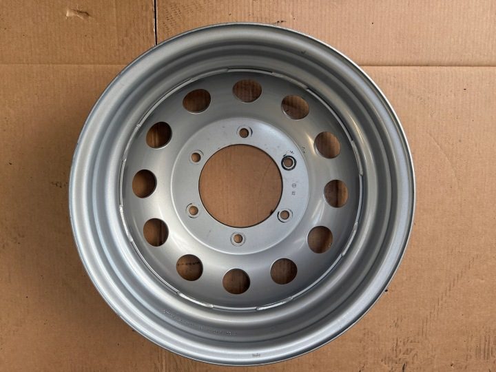 Штампованный диск Volkswagen OE Crafter 5.5" x 17" 6x205 ET 121,5, фото 2