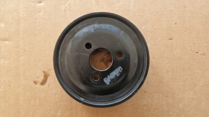 ШКИВ НАСОСА ГИДРОУСИЛИТЕЛЯ BMW E60 E61 E81 E82 E83 E84 E87 E88 E90 E91, фото 1