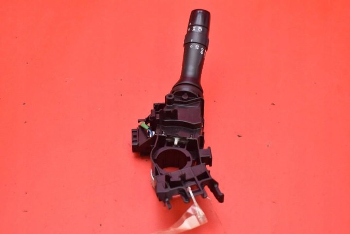ПОДРУЛЕВОЙ ПЕРЕКЛЮЧАТЕЛЬ ПОВОРОТНИКА 173832 TOYOTA YARIS 3 III 10-14, фото 2