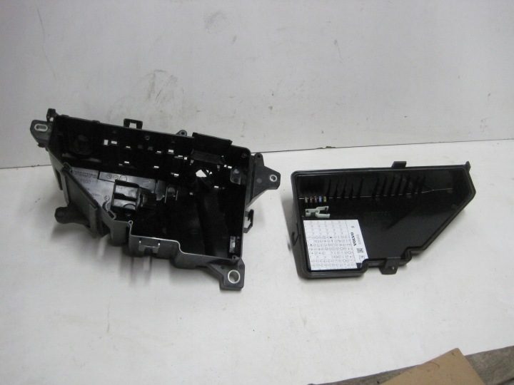 Корпус блока предохранителей Volvo 32359935, фото 5