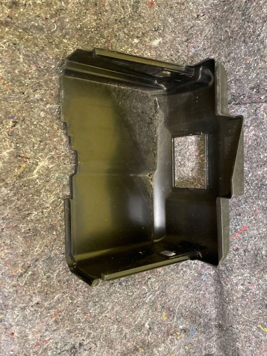 Площадка аккумулятора Передняя Audi A3 S3 8L 1J0915435B, фото 4