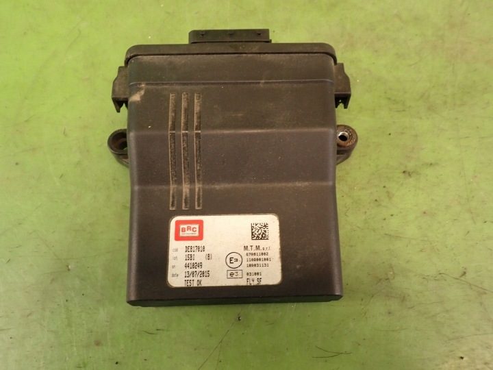 ЭБУ газа ГБО SKODA FABIA I 1.4 бензин 03 г. 67R011002, фото 1