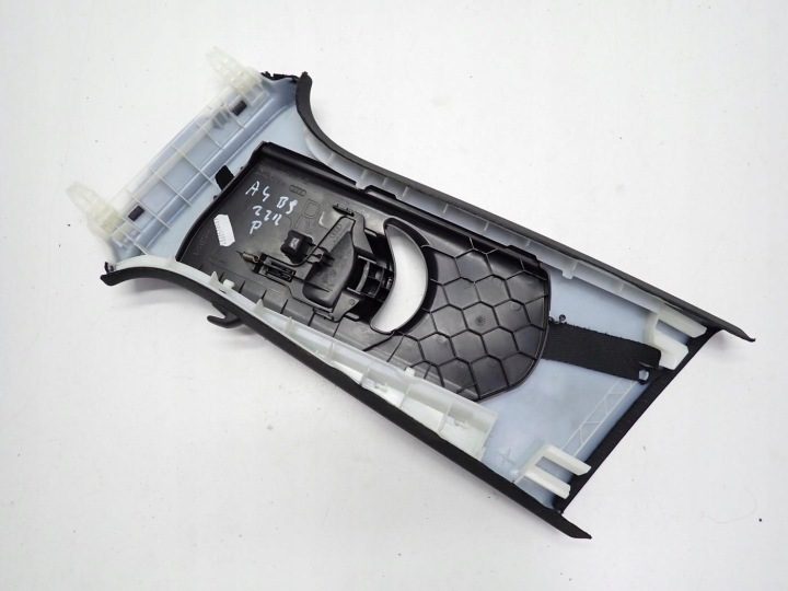 ПЛАСТИК НАКЛАДКА СТОЙКИ ПРАВАЯ S-LINE ЧЕРНАЯ 8W0867244E AUDI A4 B9 22 г., фото 2