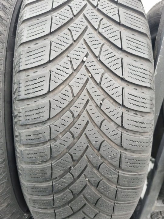 Шина зимняя Semperit Speed-Grip 5 215/65R16 98 H сцепление на снегу (3PMSF), фото 2