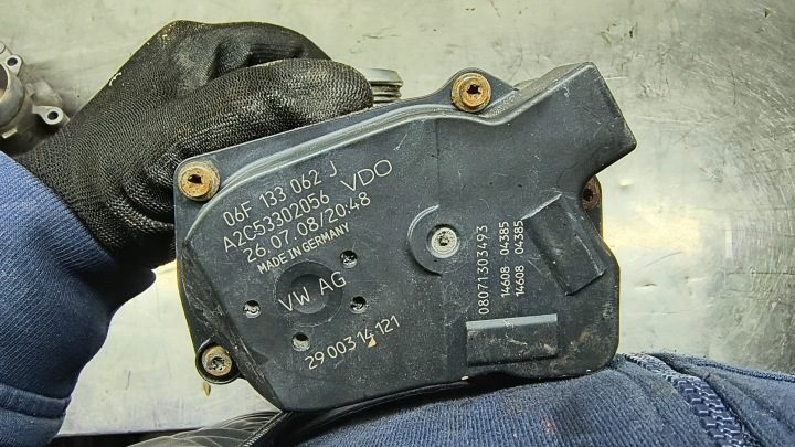 VW AUDI SKODA 1.8 TSI ДРОССЕЛЬНАЯ ЗАСЛОНКА 06F133062J, фото 4