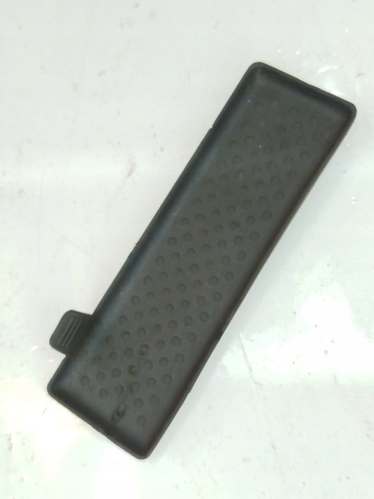 Резинка личинка бардачка VW Passat B8 3G0863135, фото 1