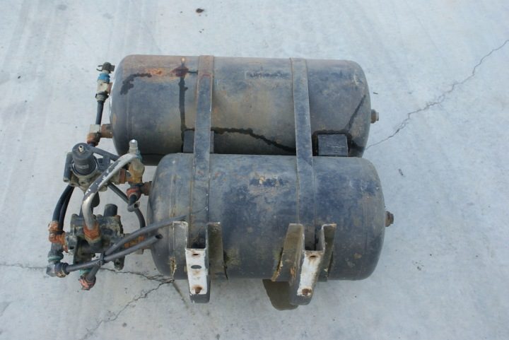 Ресивер с клапаном rozdzielaczem MAN 8-150, L2000, фото 3