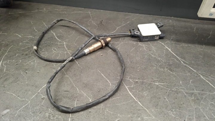 Датчик твердых частиц лямбда-зонд NOX OE Audi A4 A5 8W0906261E, фото 1