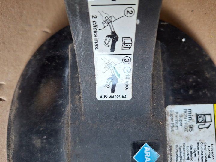 AU51-9A095-AA ЛЮЧОК ГОРЛОВИНЫ БЕНЗОБАКА ЧЕРНЫЙ FORD C-MAX MK2 II 2010-2019 FA, фото 4