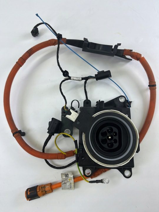 Разъем зарядки трубка BMW F30 330E гибрид 6824111, фото 6