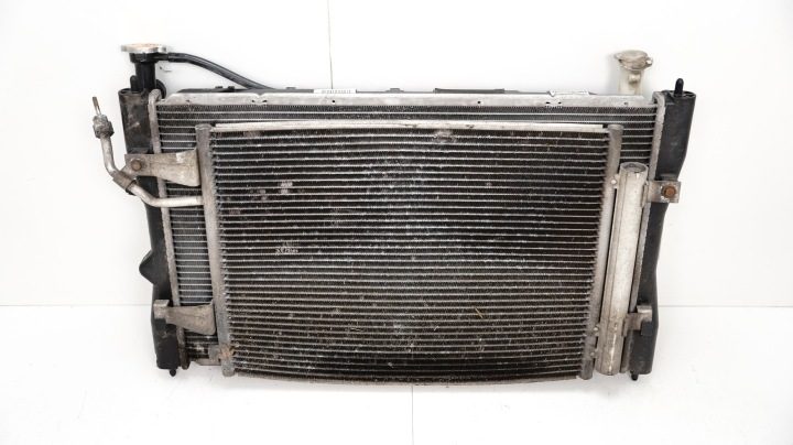Комплект радиаторов Mitsubishi Colt VI рестайлинг 08-12R 1.4B, фото 2