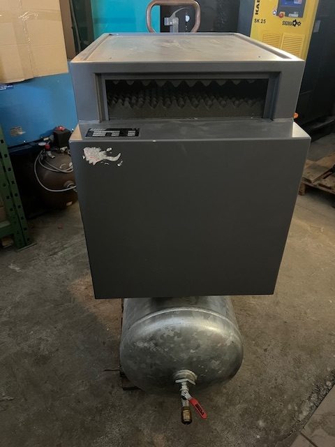 Компрессор масляный Blitz VXKE 304 / 90 l 10 бар, фото 9
