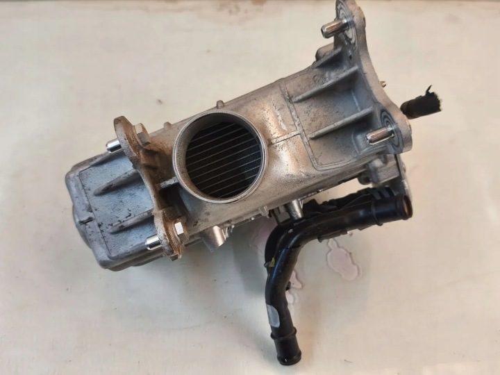 Интеркулер Audi A4 S4 B9 8W 8W0145785C, фото 8