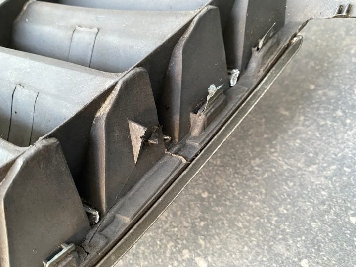 VOLKSWAGEN PASSAT B5 РЕСТАЙЛИНГ РЕШЕТКА РАДИАТОРА - 3B0853601C / 3B0853651L, фото 12