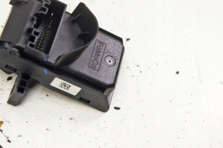 UI093 Ford Edge Mk2 Гнездо Порт OBD KT4T-14F642-AG, фото 3