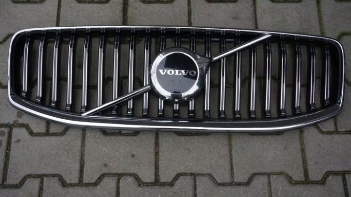 РЕШЕТКА РАДИАТОРА VOLVO XC60 II 2 РЕСТАЙЛИНГ ХРОМ INSCRIPTION 32386077, фото 1